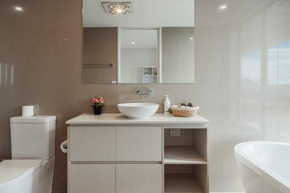 Photo of Others in Helensvale