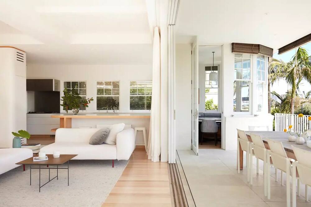 Photo of Others in Bellevue Hill