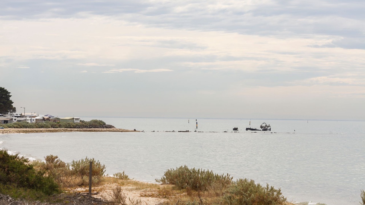 Photo of Outdoor in Indented Head