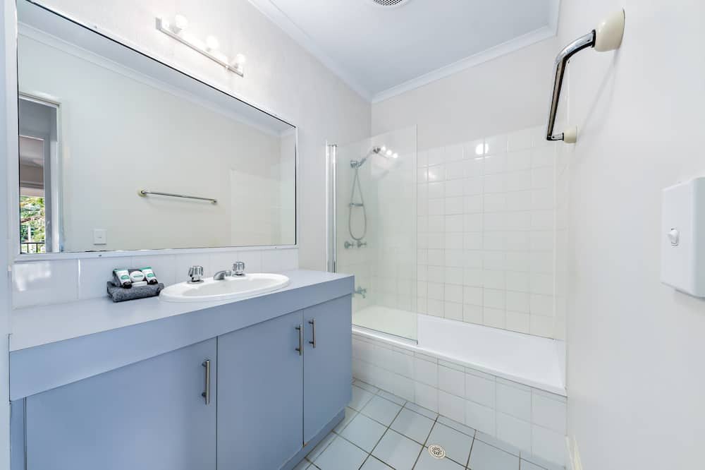 Photo of Bathroom in Jubilee Pocket