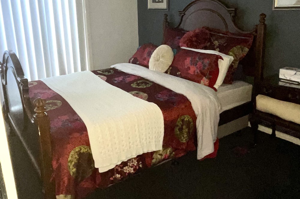 Photo of Bedroom in Hillvue