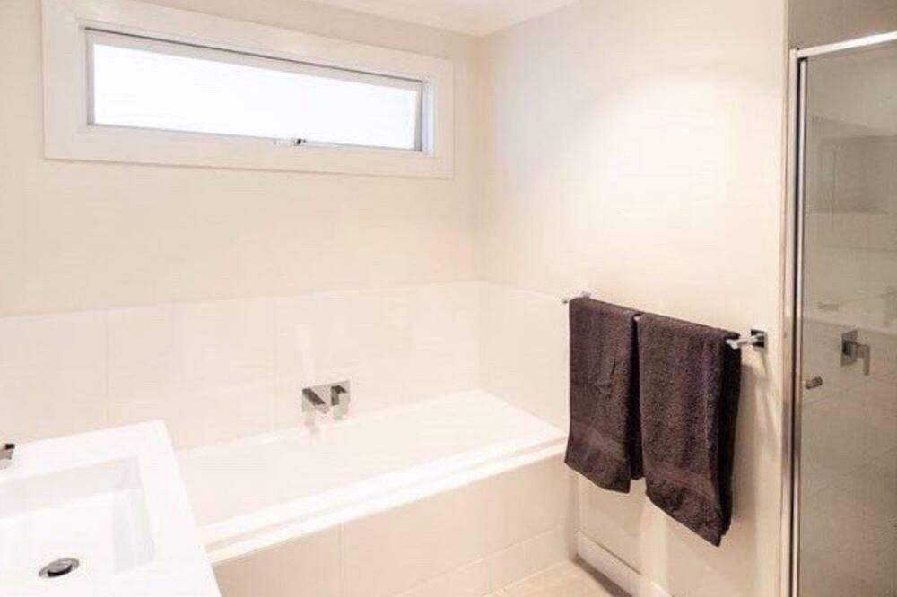 Photo of Bathroom in Eildon