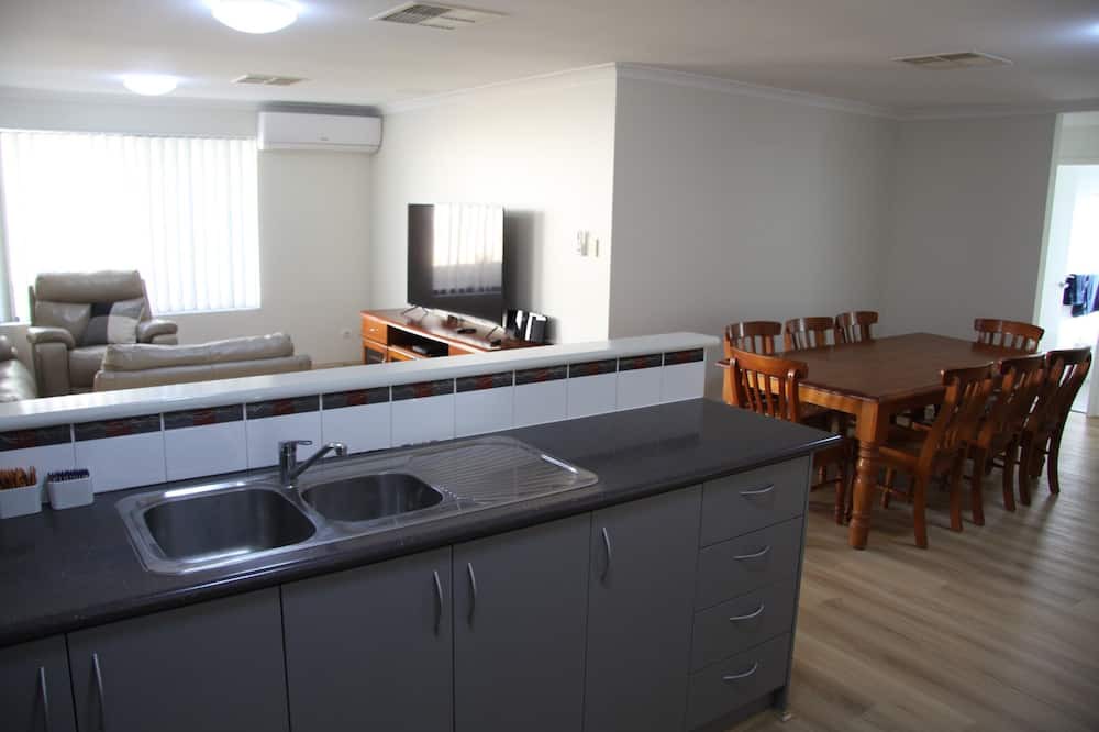 Photo of Kitchen in Byford