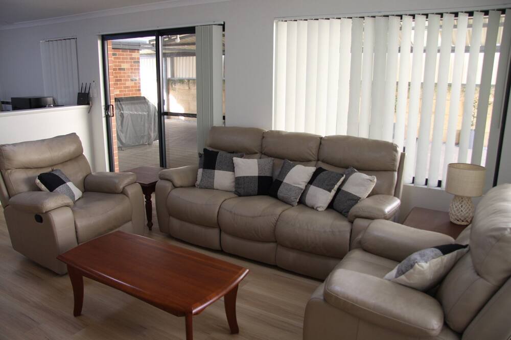 Photo of Livingroom in Byford