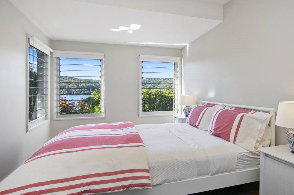 Photo of Bedroom in Hardys Bay