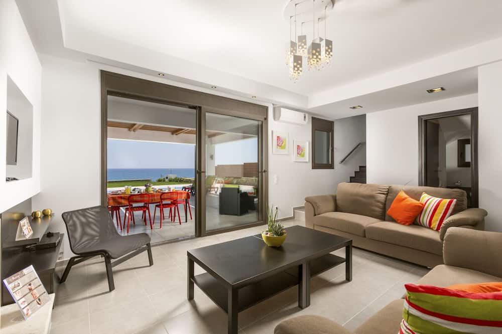 Photo of Livingroom in Lahania