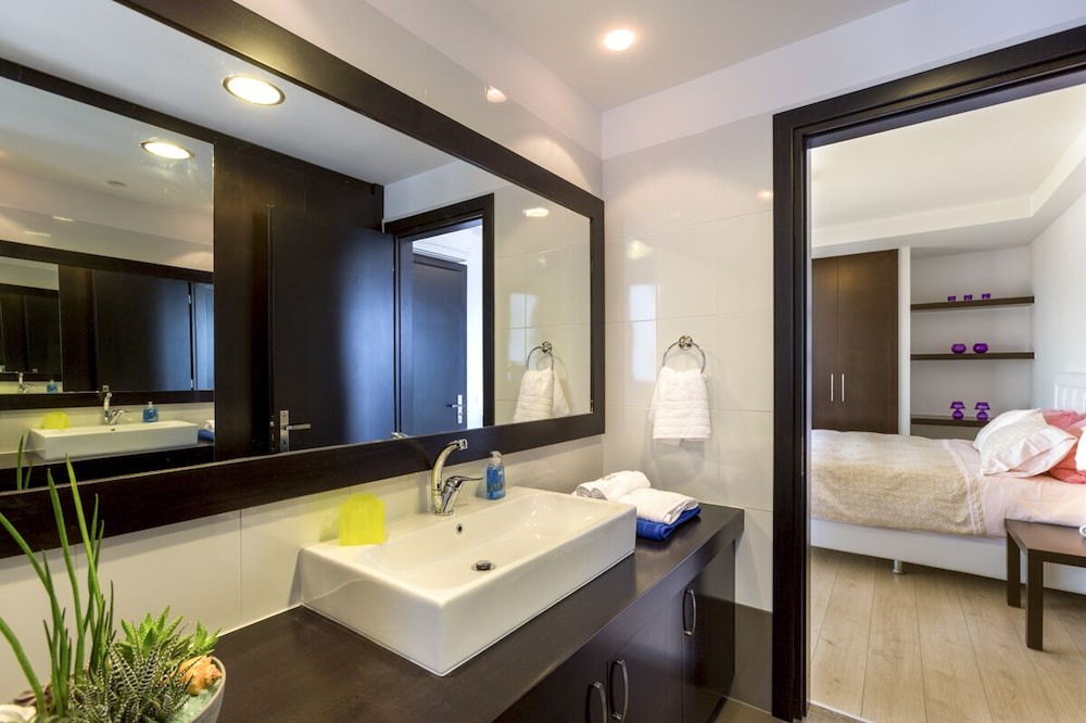 Photo of Bathroom in Lahania