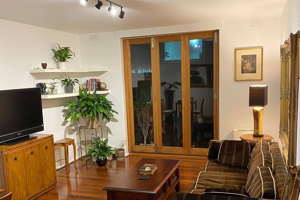 Photo of Livingroom in St. Kilda East
