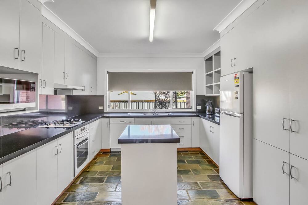 Photo of Kitchen in Hay South