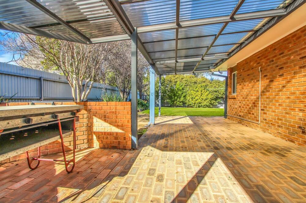 Photo of Patio Balcony in Hay South
