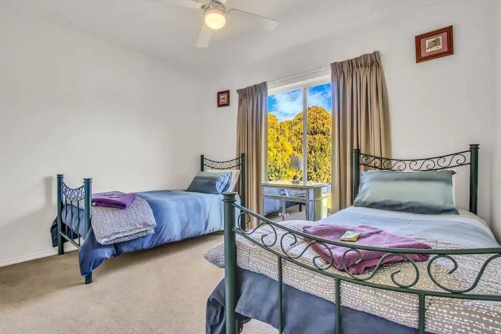 Photo of Bedroom in Hay South