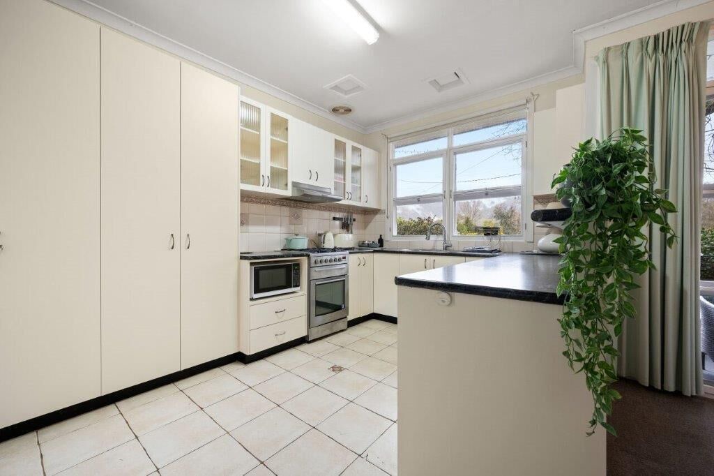 Photo of Kitchen in Ovens