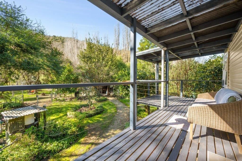 Photo of Outdoor in Ovens