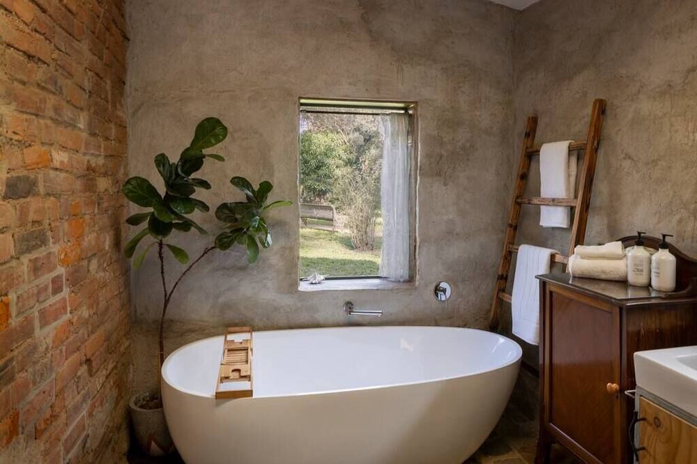 Photo of Bathroom in Mount Alexander Shire