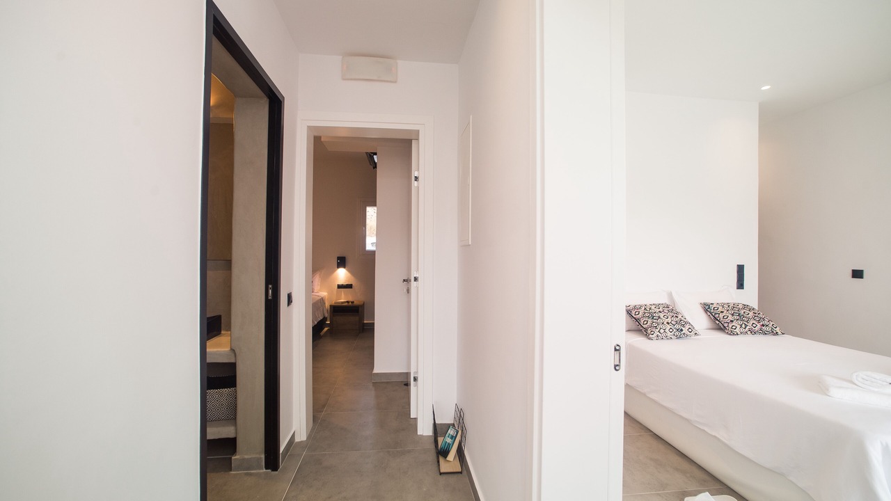 Photo of Bedroom in Ornos