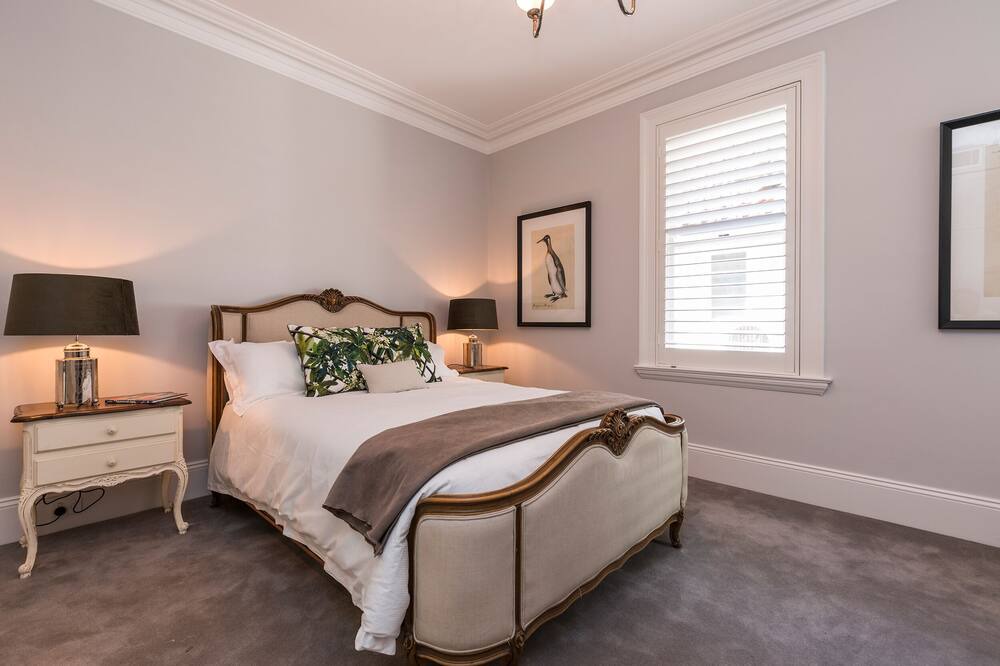 Photo of Bedroom in Darling Point