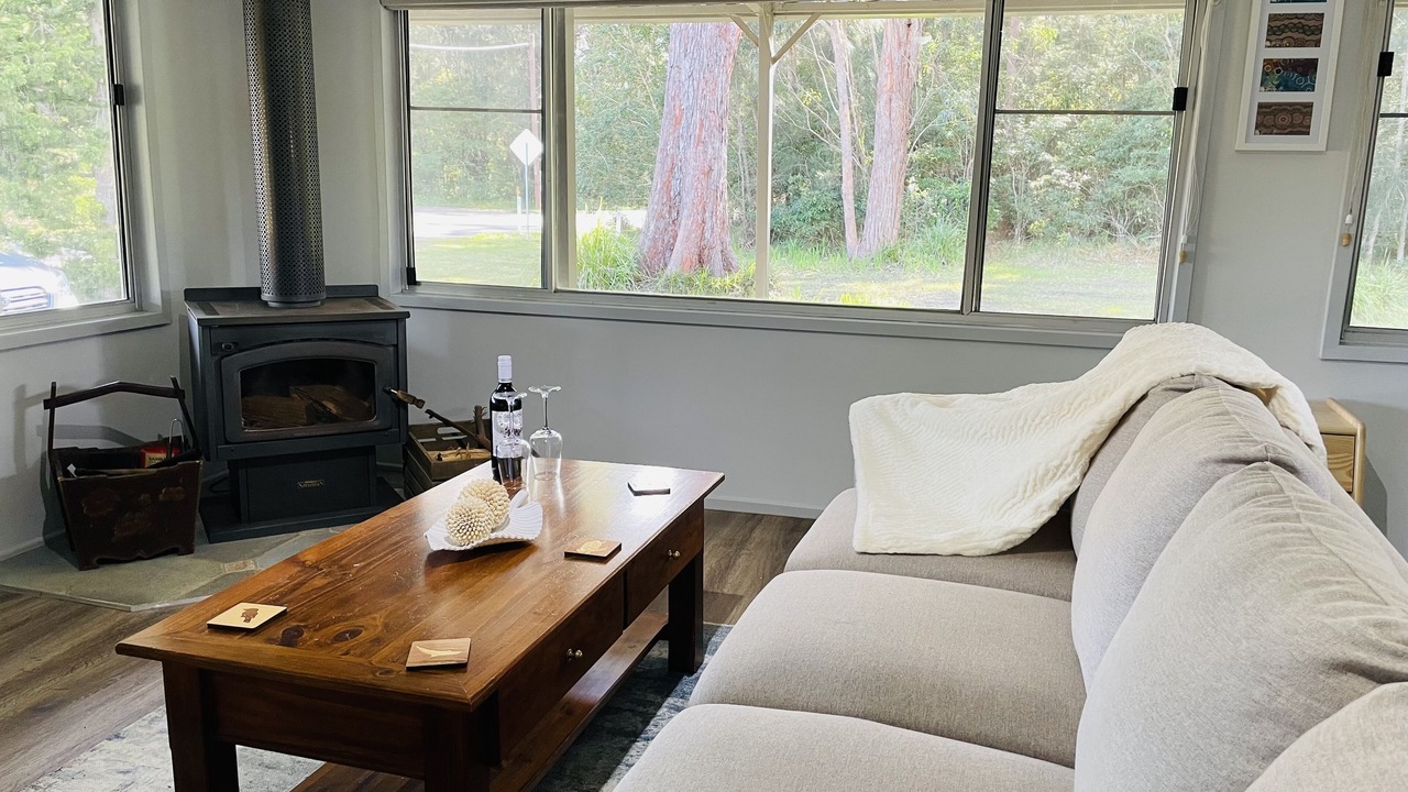 Photo of Livingroom in Erowal Bay