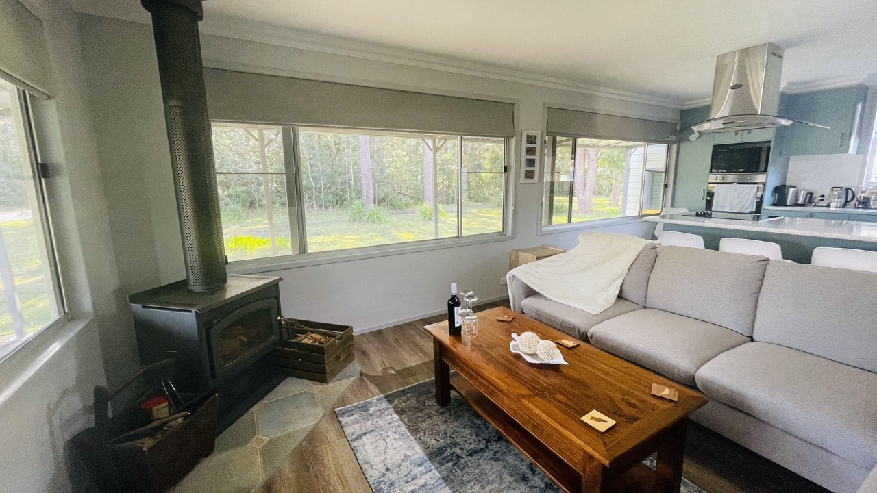 Photo of Livingroom in Erowal Bay