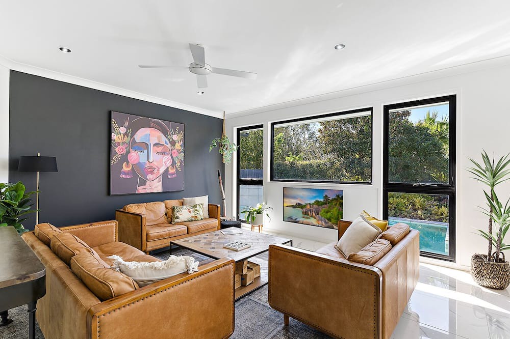 Photo of Livingroom in Twin Waters