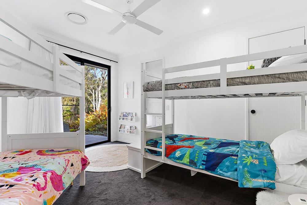 Photo of Bedroom in Twin Waters