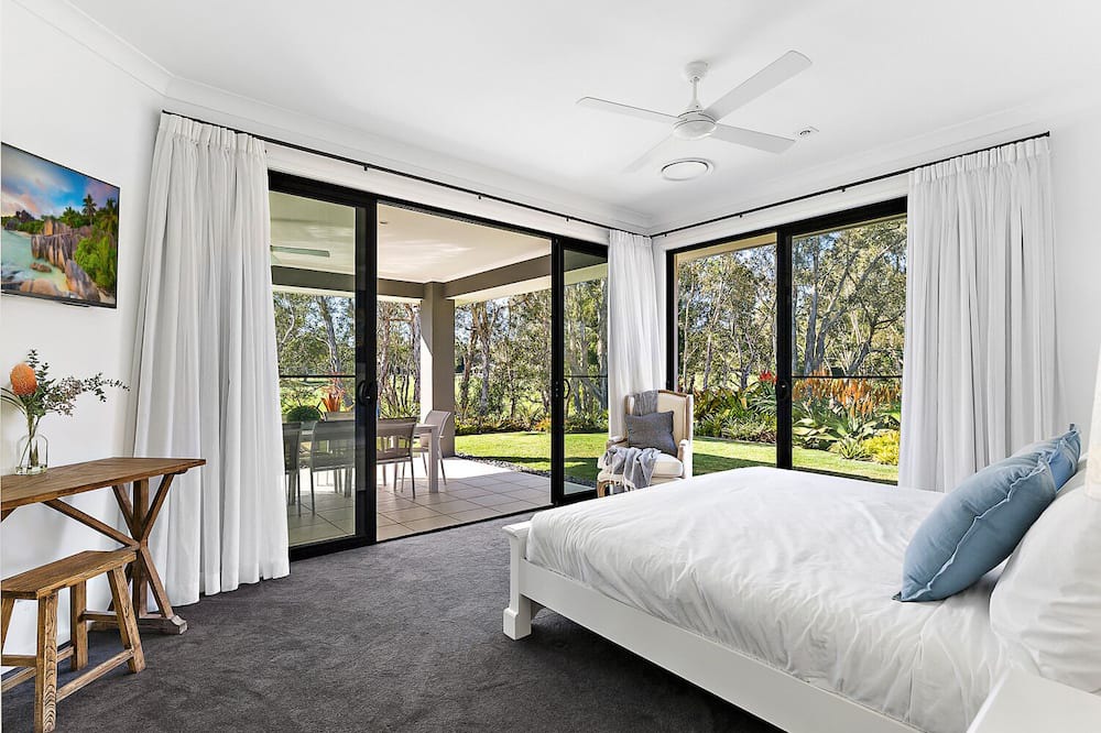 Photo of Bedroom in Twin Waters