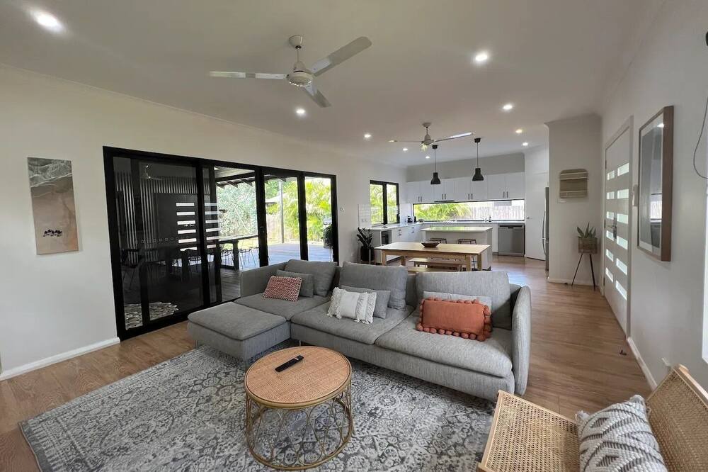 Photo of Livingroom in Cable Beach