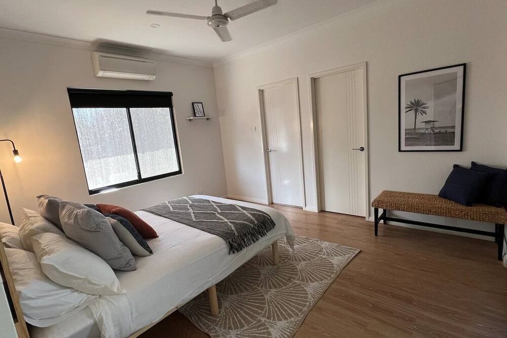 Photo of Bedroom in Cable Beach