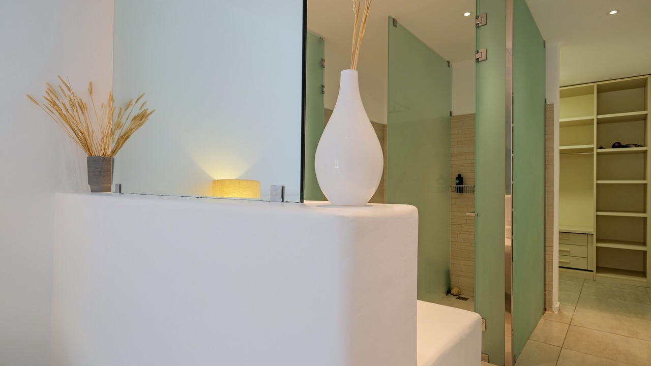 Photo of Bathroom in Tourlos