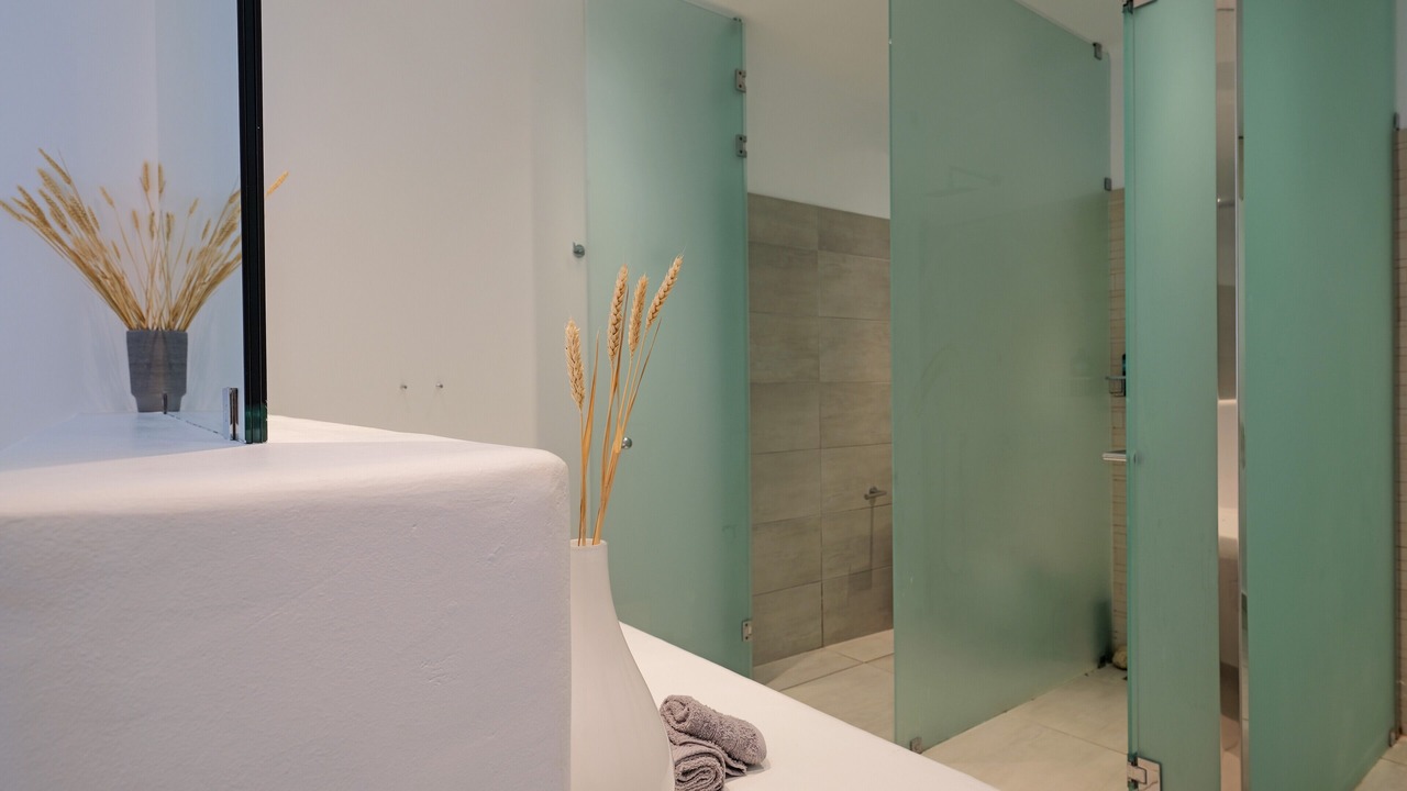 Photo of Bathroom in Tourlos