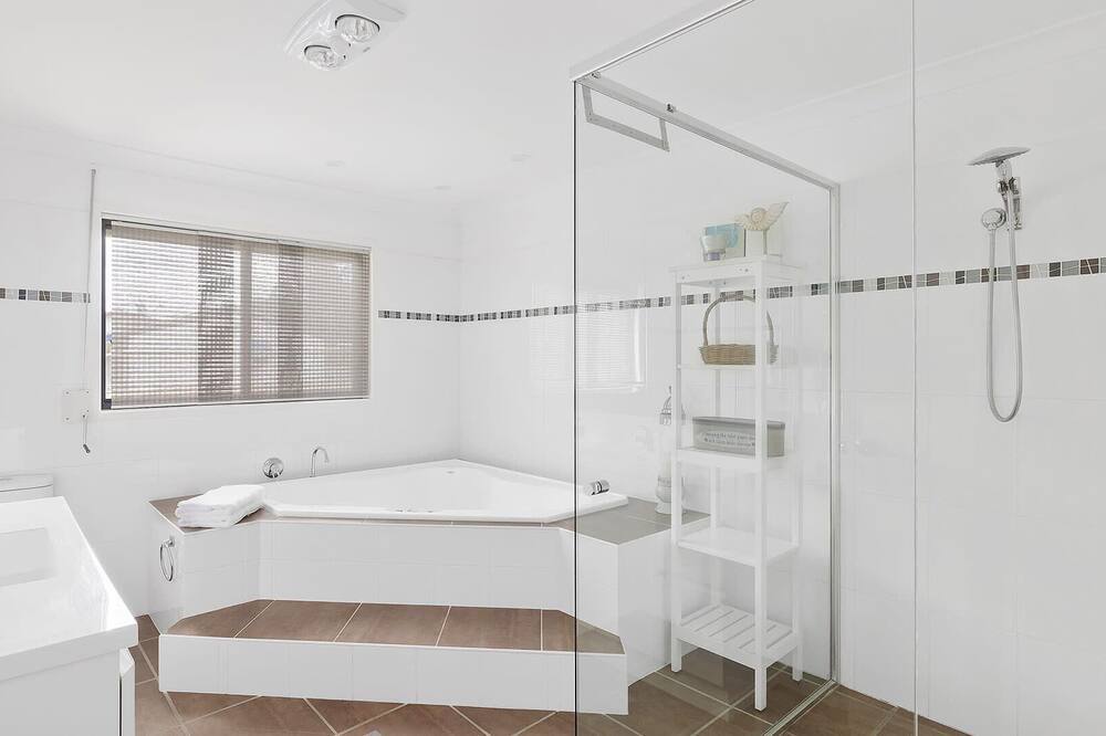 Photo of Bathroom in Nerong