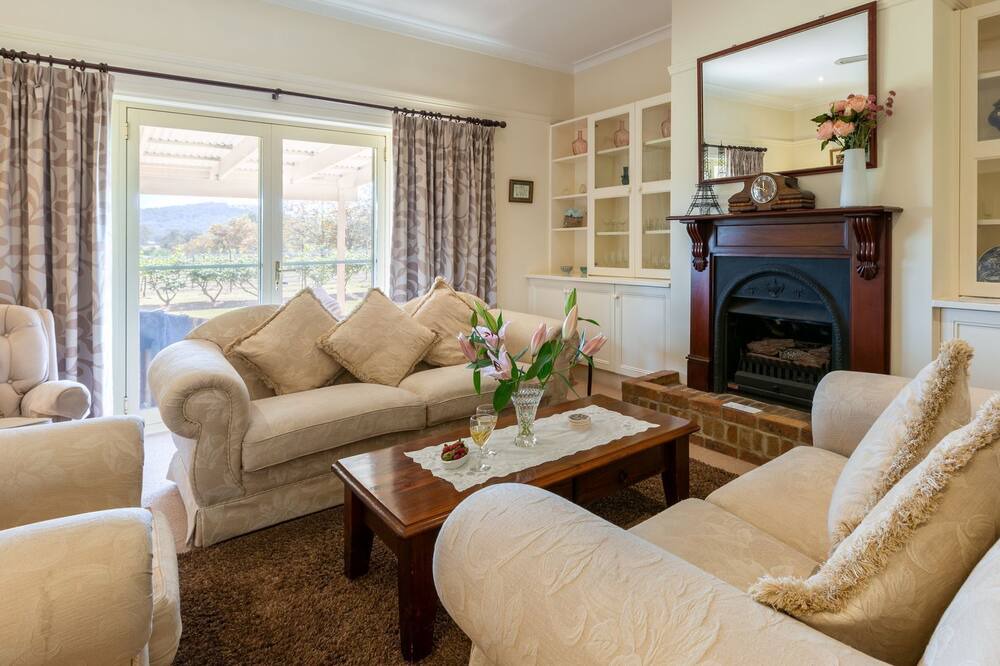 Photo of Livingroom in Lovedale