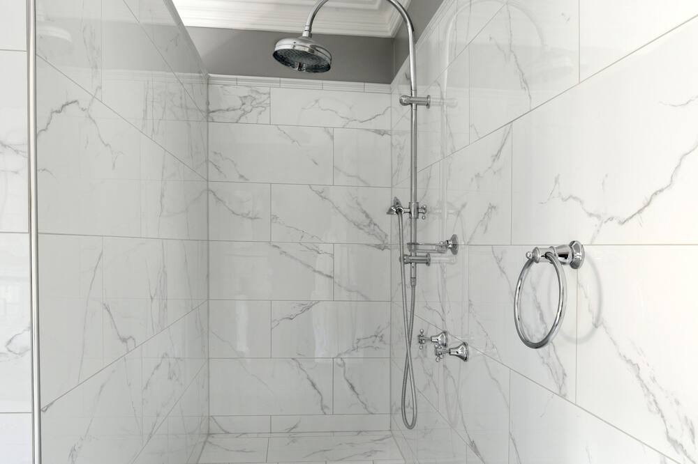 Photo of Bathroom in Glen Innes
