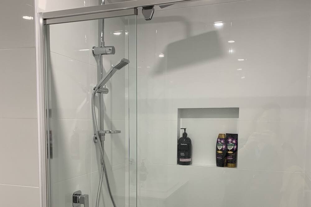 Photo of Bathroom in Kingswood