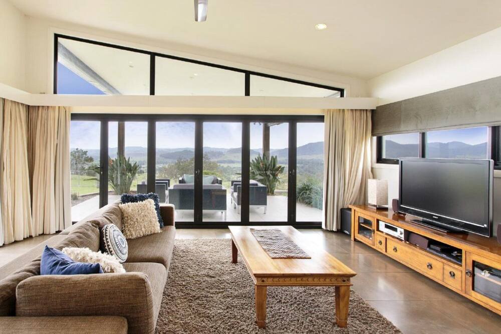 Photo of Livingroom in Gloucester