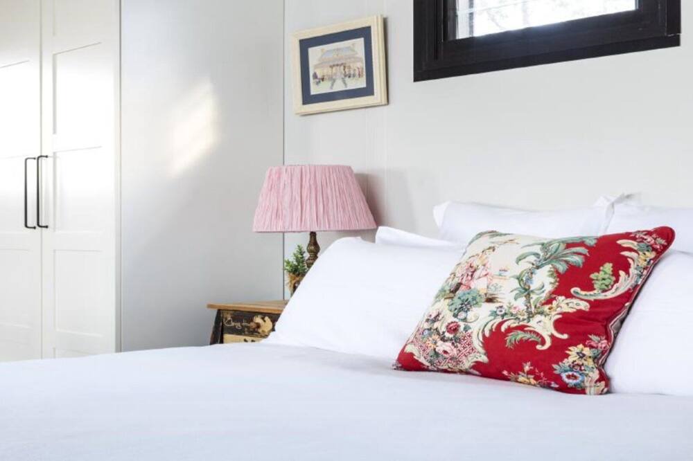 Photo of Bedroom in Gloucester