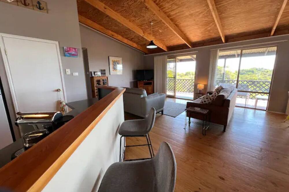 Photo of Livingroom in Preston Beach