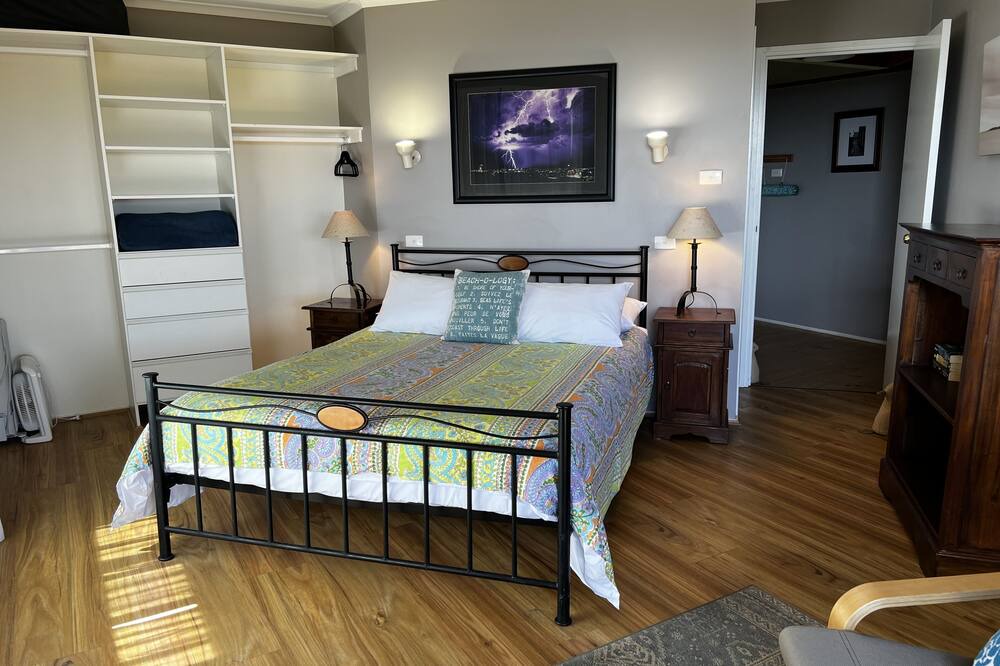 Photo of Bedroom in Preston Beach