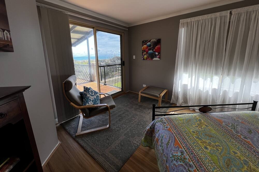 Photo of Bedroom in Preston Beach