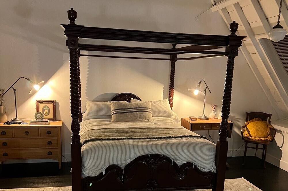 Photo of Bedroom in Hinton