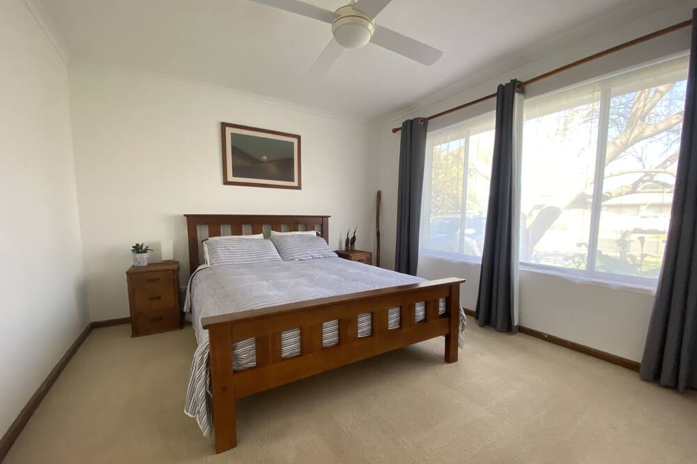 Photo of Bedroom in Port Noarlunga South
