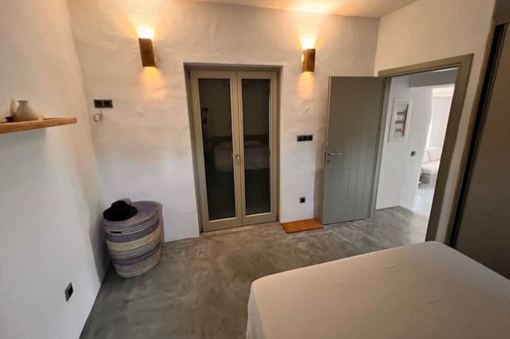 Photo of Bedroom in Apollonia