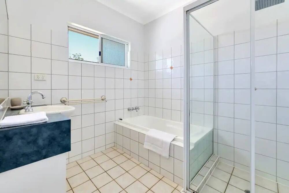 Photo of Bathroom in Stuart Park
