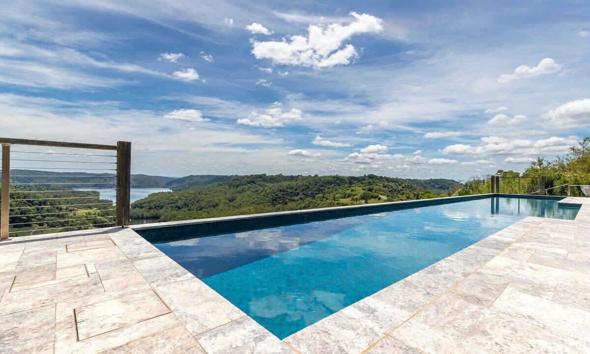 Photo of Outdoor in Balmoral Ridge
