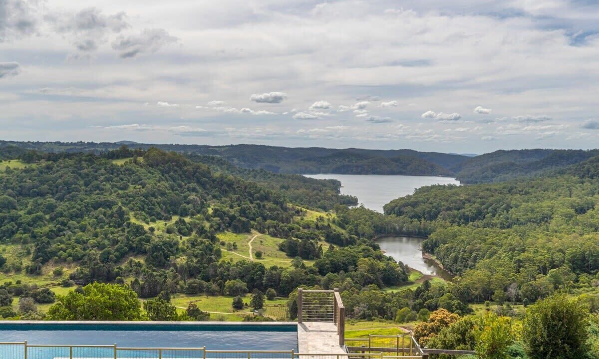 Photo of Outdoor in Balmoral Ridge