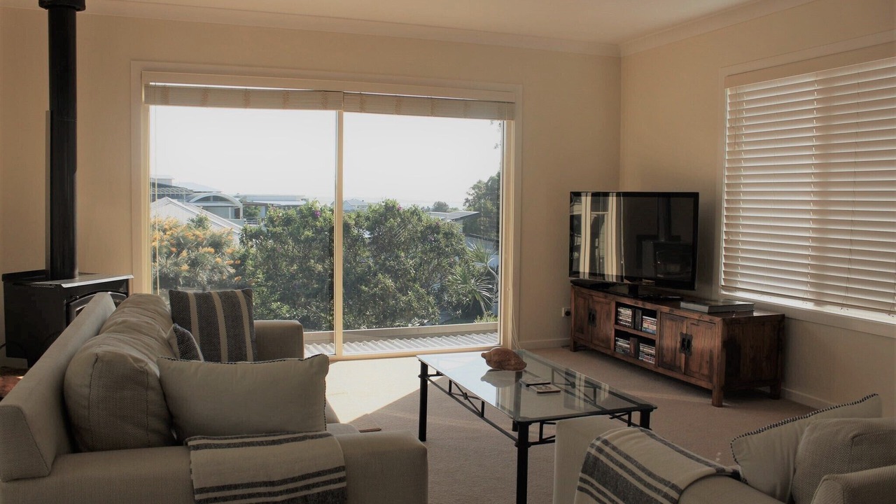 Photo of Livingroom in Red Head