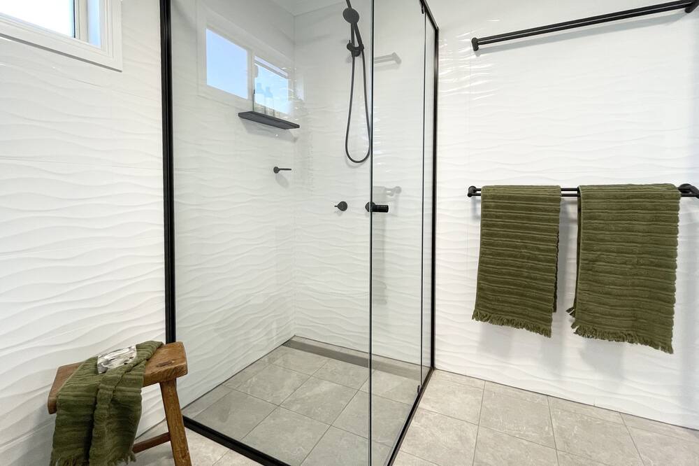 Photo of Bathroom in Singleton