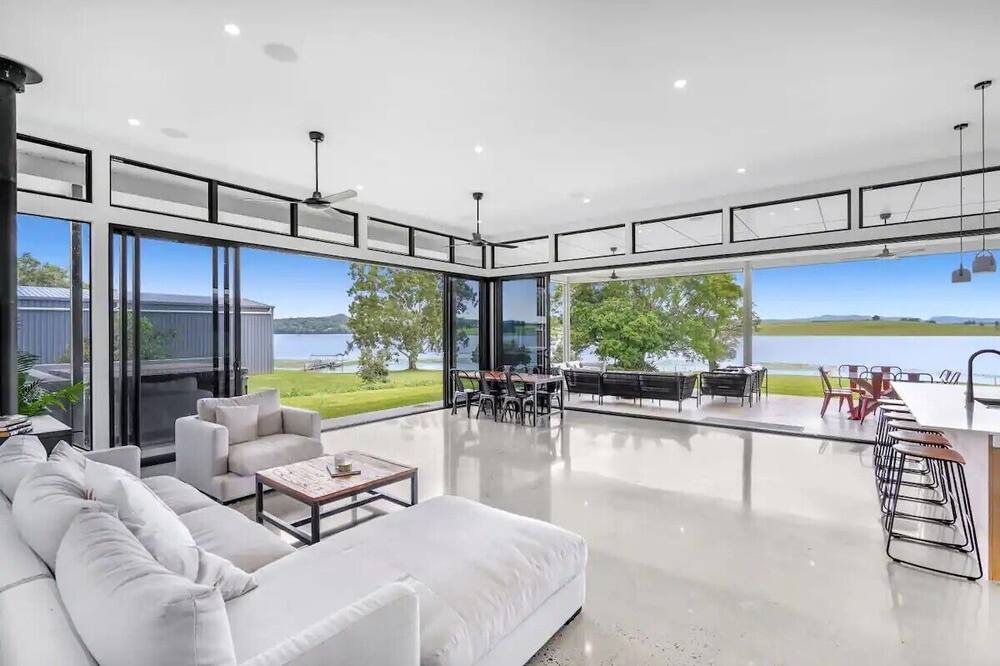 Photo of Livingroom in Barrine