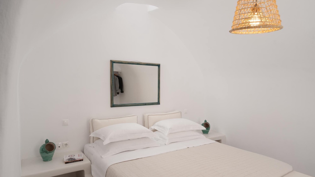 Photo of Bedroom in Messaria