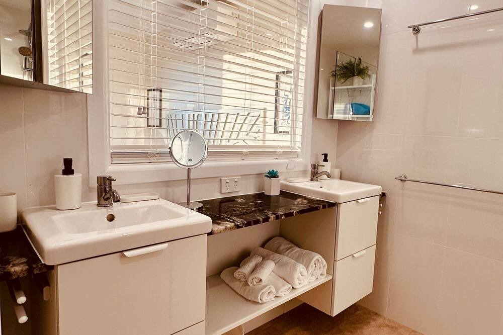 Photo of Bathroom in Sapphire Beach