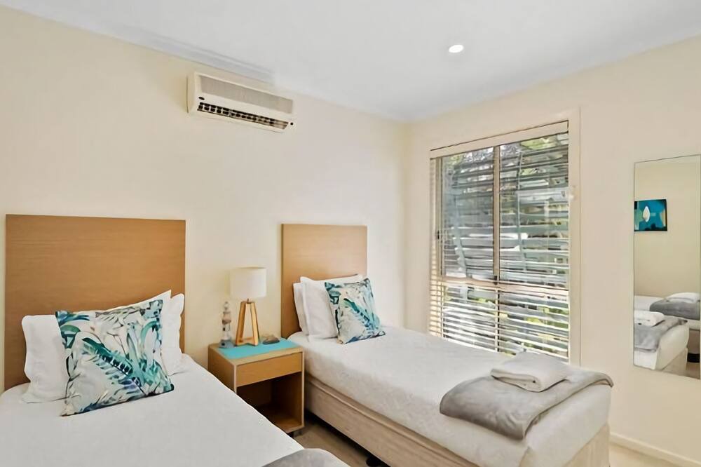 Photo of Bedroom in Sapphire Beach
